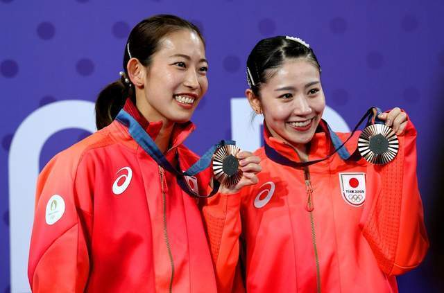 去年夏天巴, 最终确定获 去年夏天巴, 最终确定获