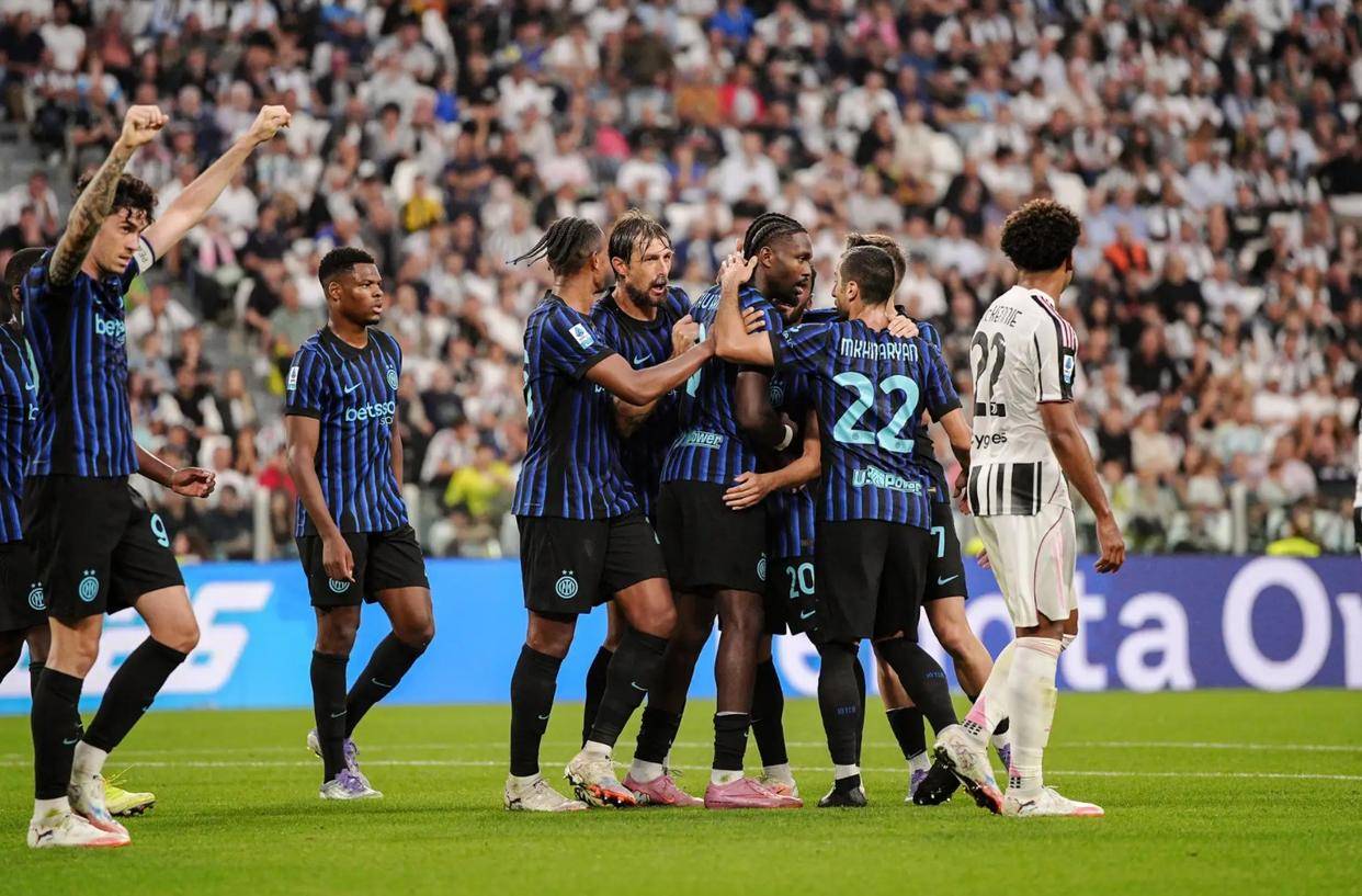 北马其顿, 雄逐鹿, 暂时升至小 北马其顿, 雄逐鹿, 暂时升至小